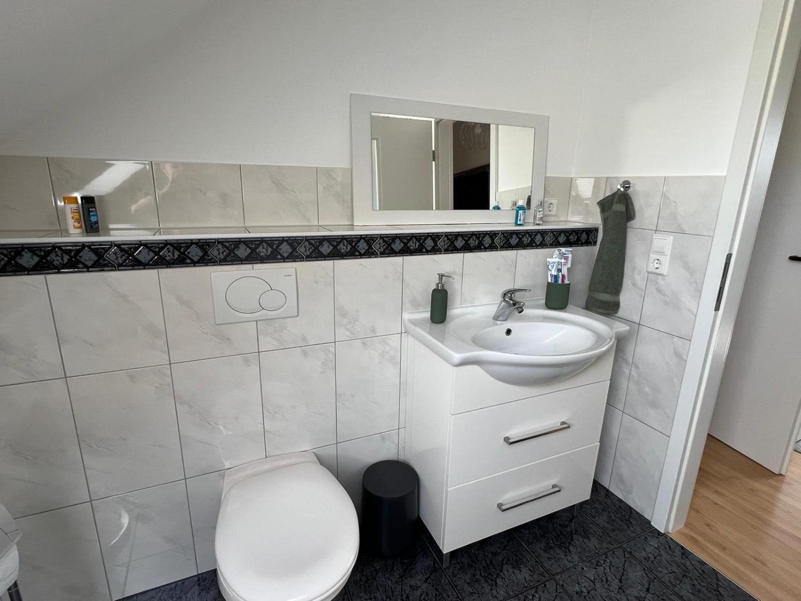 Ferienwohnung Zentral In Loerrach - Konus Gaestekarte Inklusive Exterior photo